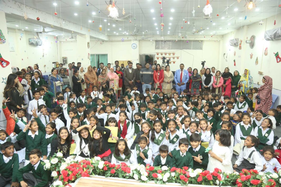 Faith Amidst Adversity: Christians in Pakistan Celebrate Christmas with Unwavering Spirit